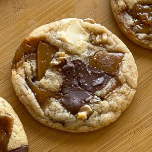 Toffee & Walnut Cookie